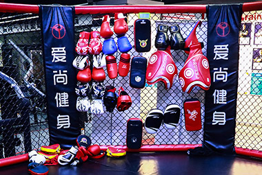 众彩网健身2020年12月总结表扬大会暨1月斗争强人启动大会